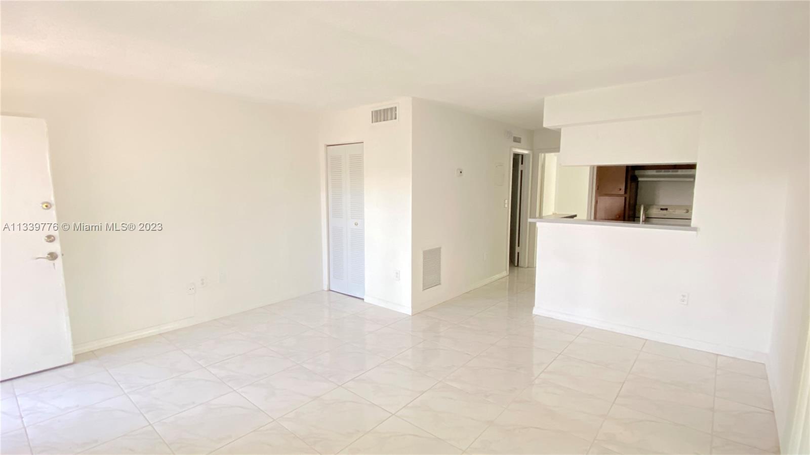 SPANISH TRACE CONDO - Residential Lease