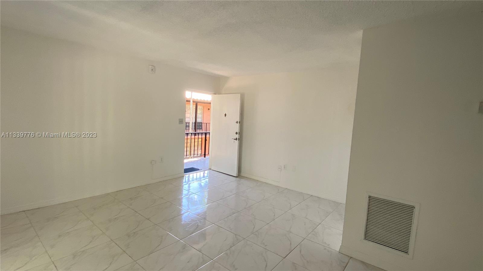 SPANISH TRACE CONDO - Residential Lease