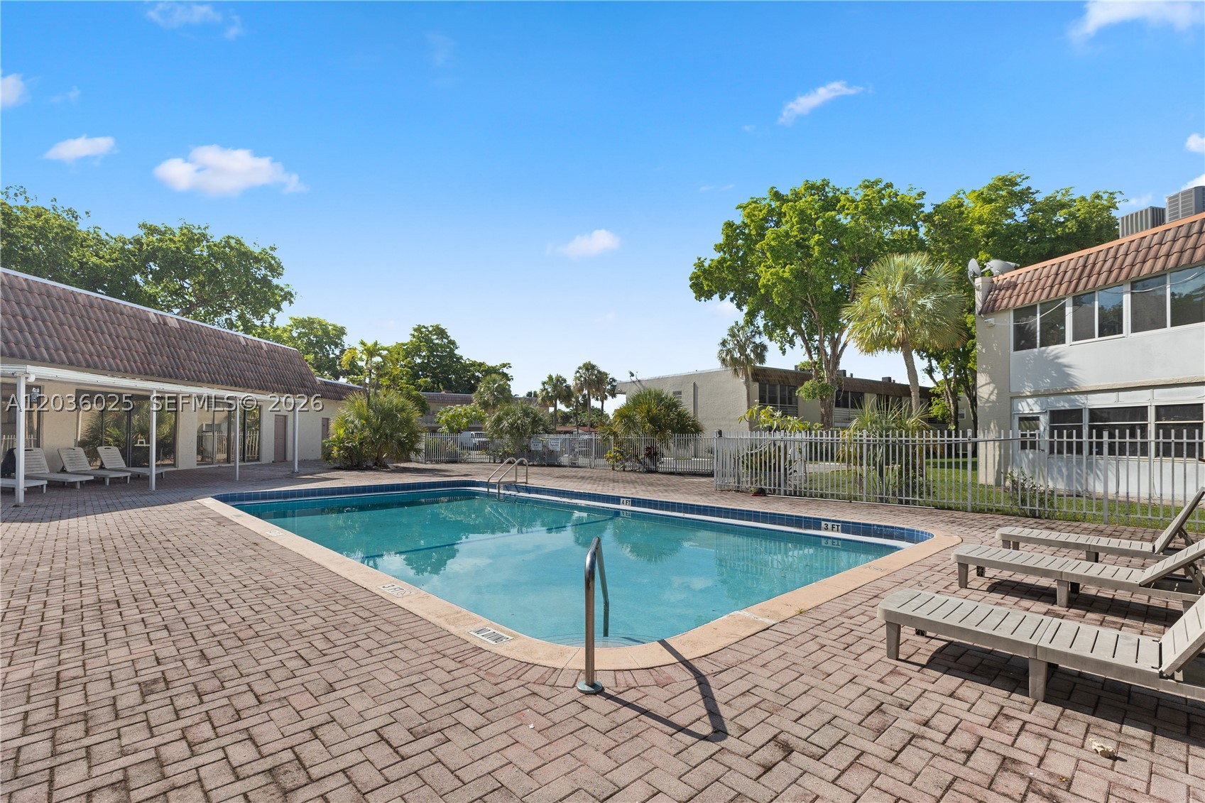 GATELAND VILLAGE SEC D CO - Residential