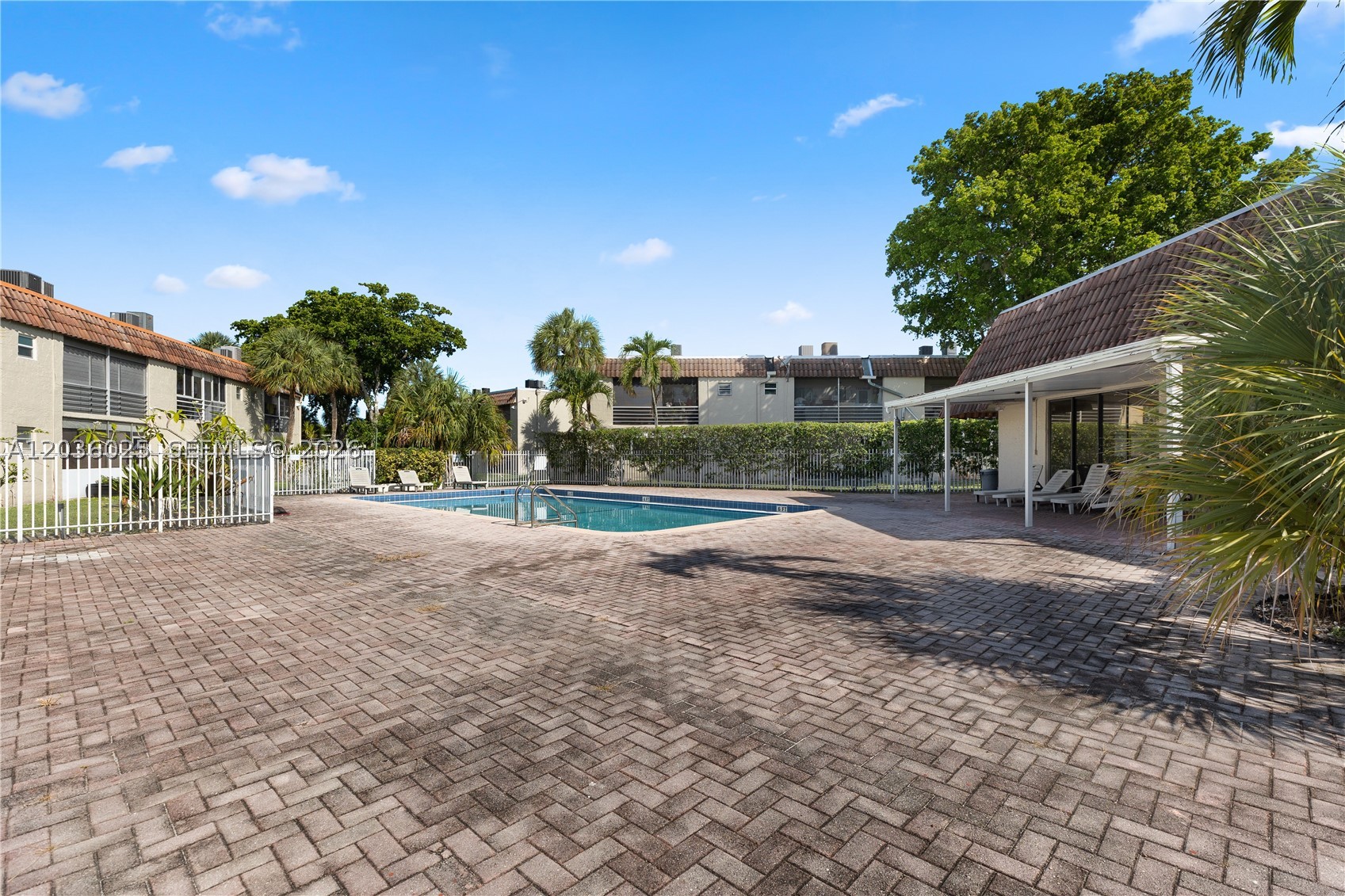 GATELAND VILLAGE SEC D CO - Residential
