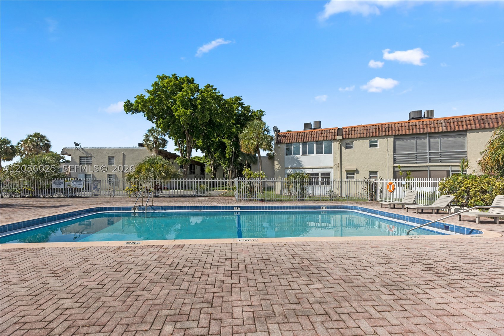 GATELAND VILLAGE SEC D CO - Residential