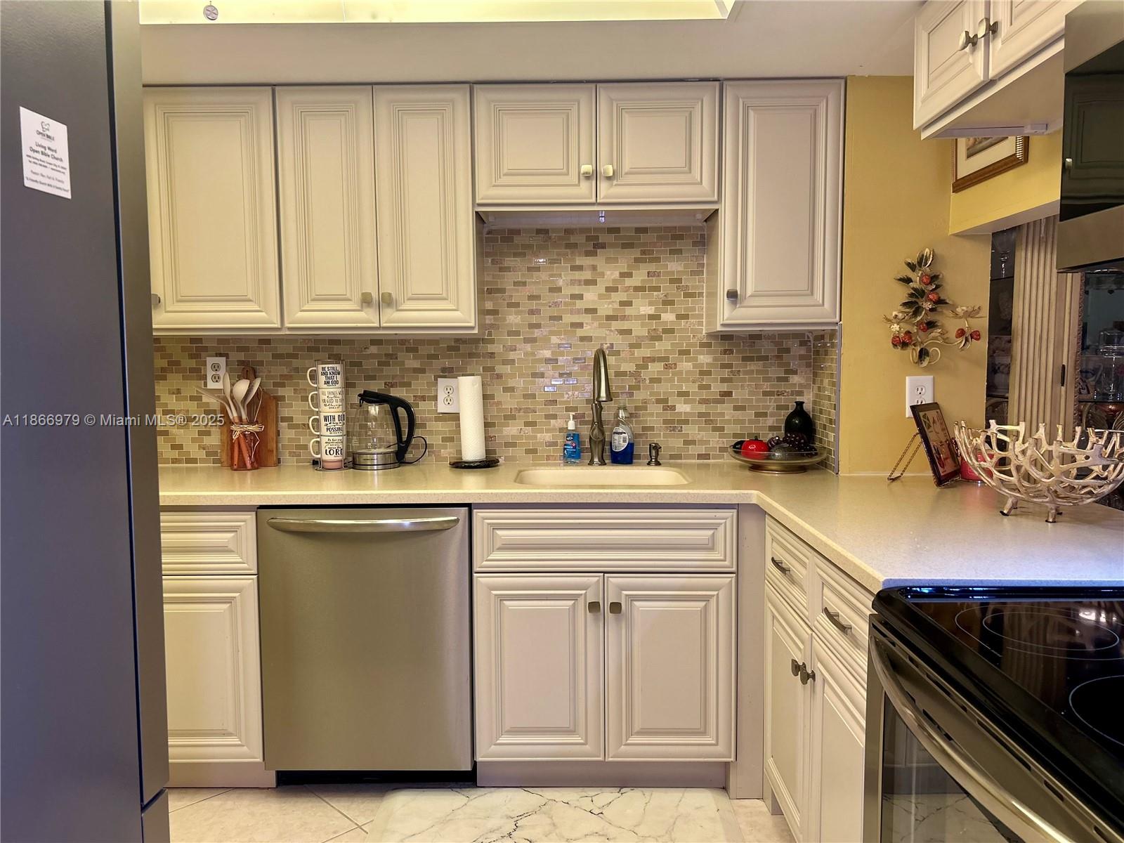 SANDALFOOT SOUTH ONE COND - Residential