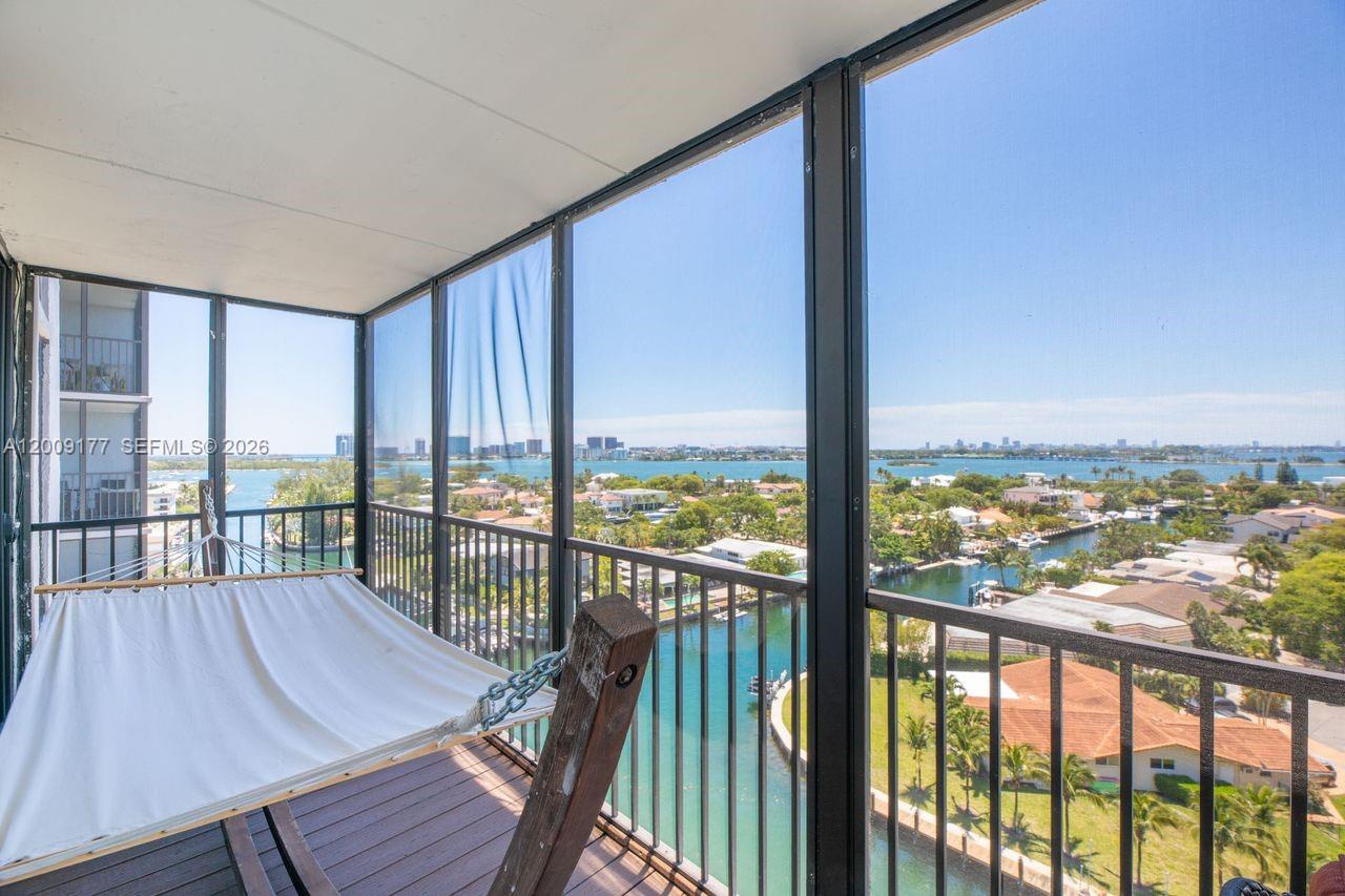 DORSET HOUSE CONDO - Residential