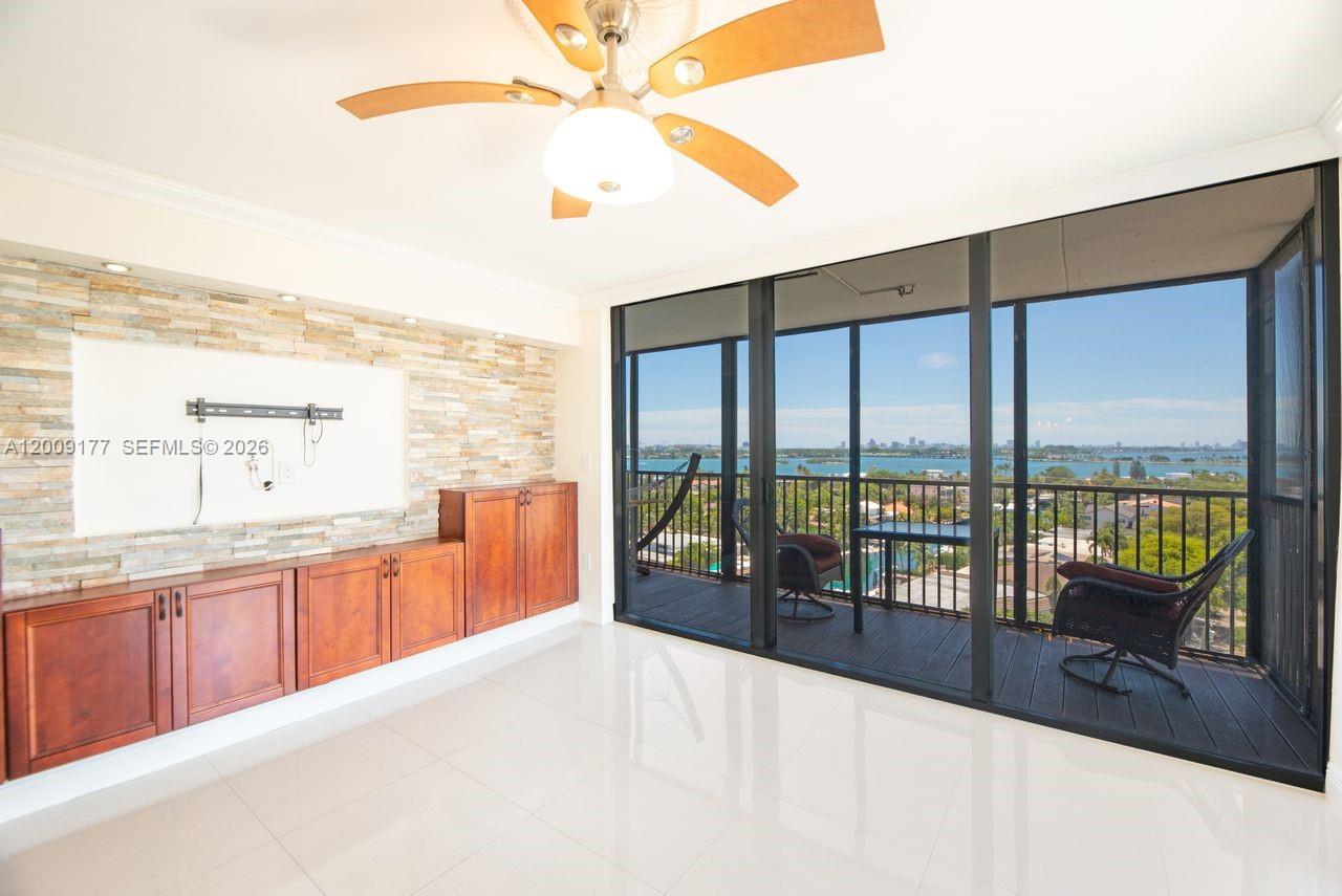 DORSET HOUSE CONDO - Residential