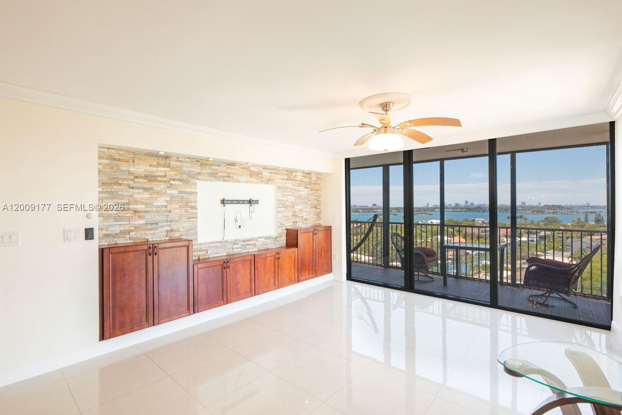 DORSET HOUSE CONDO - Residential