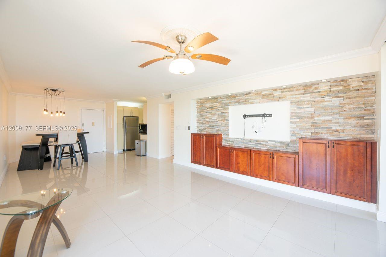 DORSET HOUSE CONDO - Residential