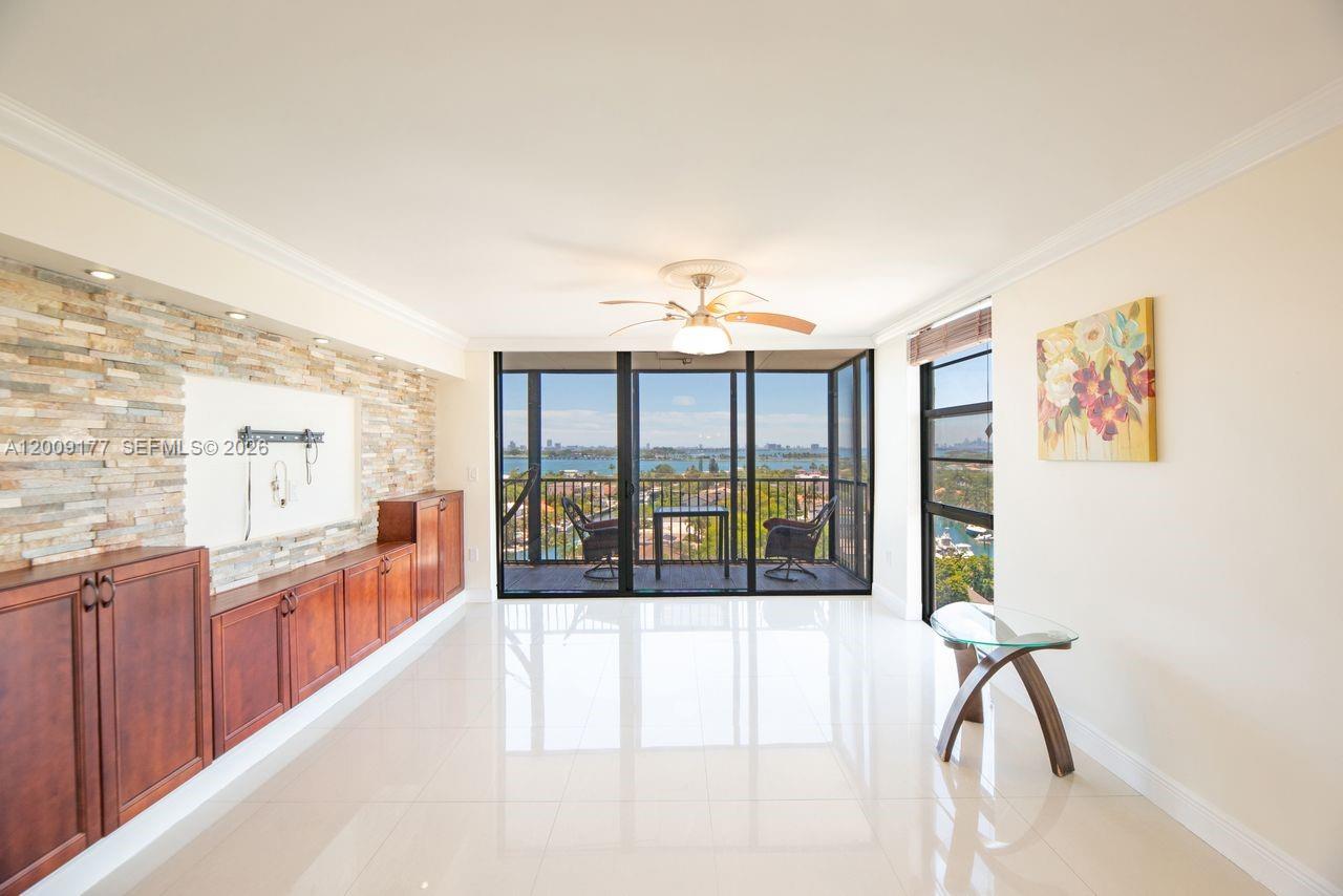 DORSET HOUSE CONDO - Residential