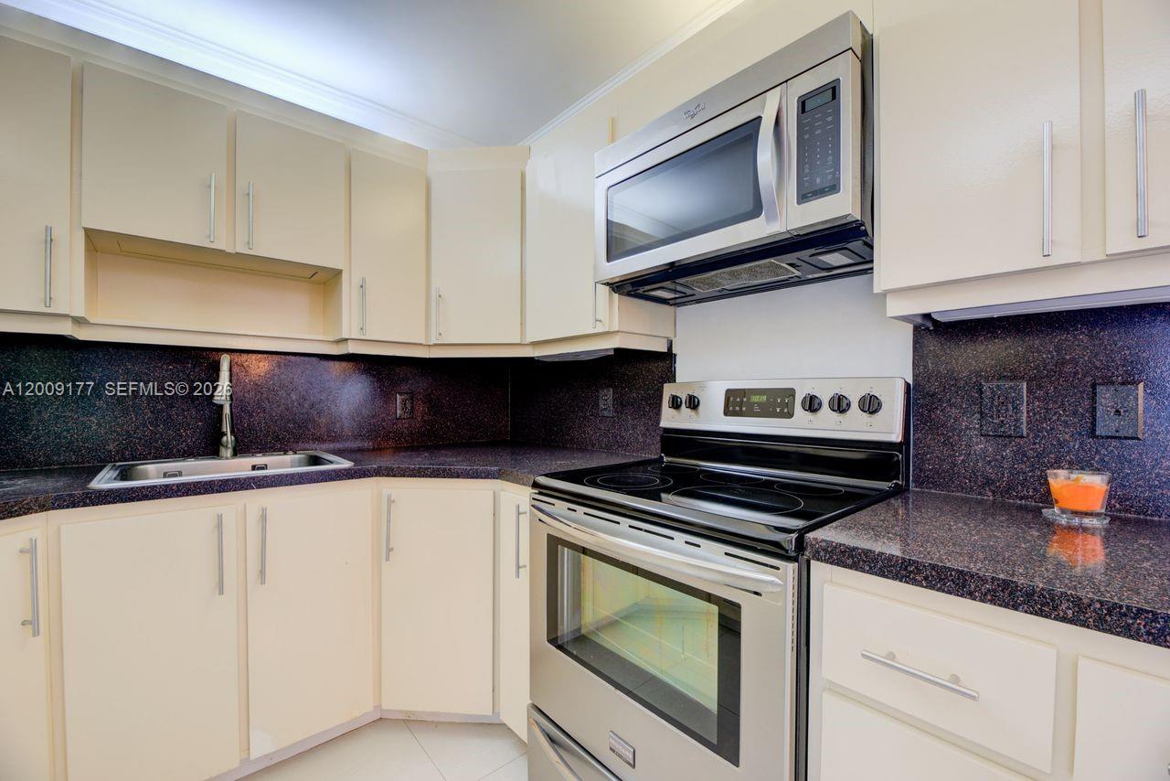 DORSET HOUSE CONDO - Residential