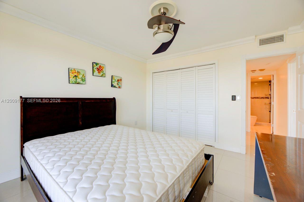 DORSET HOUSE CONDO - Residential