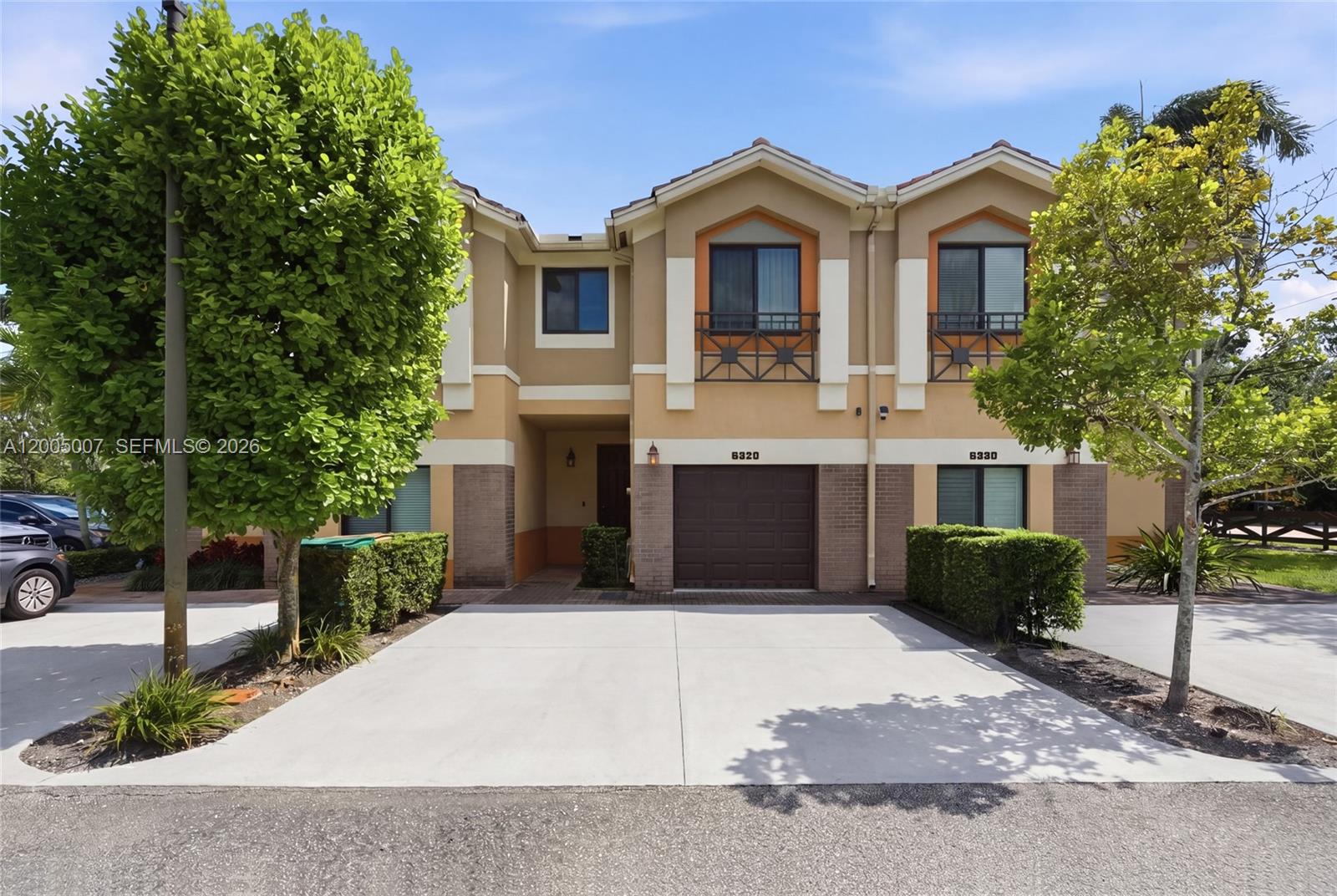 DAVIE JUNCTION - Residential