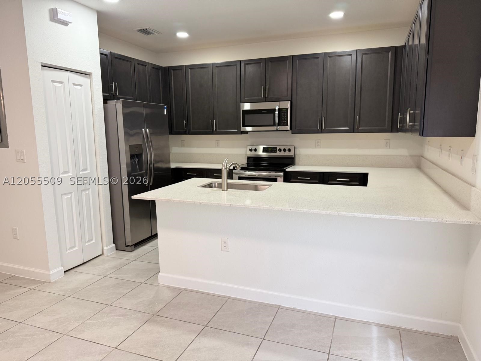 ENCLAVE SOUTH PHASE 2 - Residential