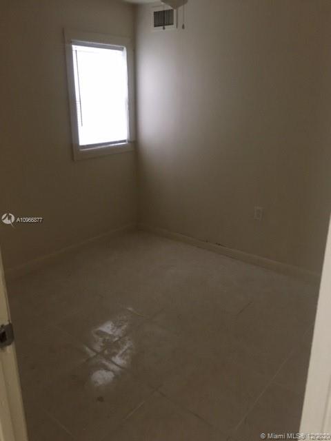 CENTRAL COMML HOMESTEAD - Residential Lease