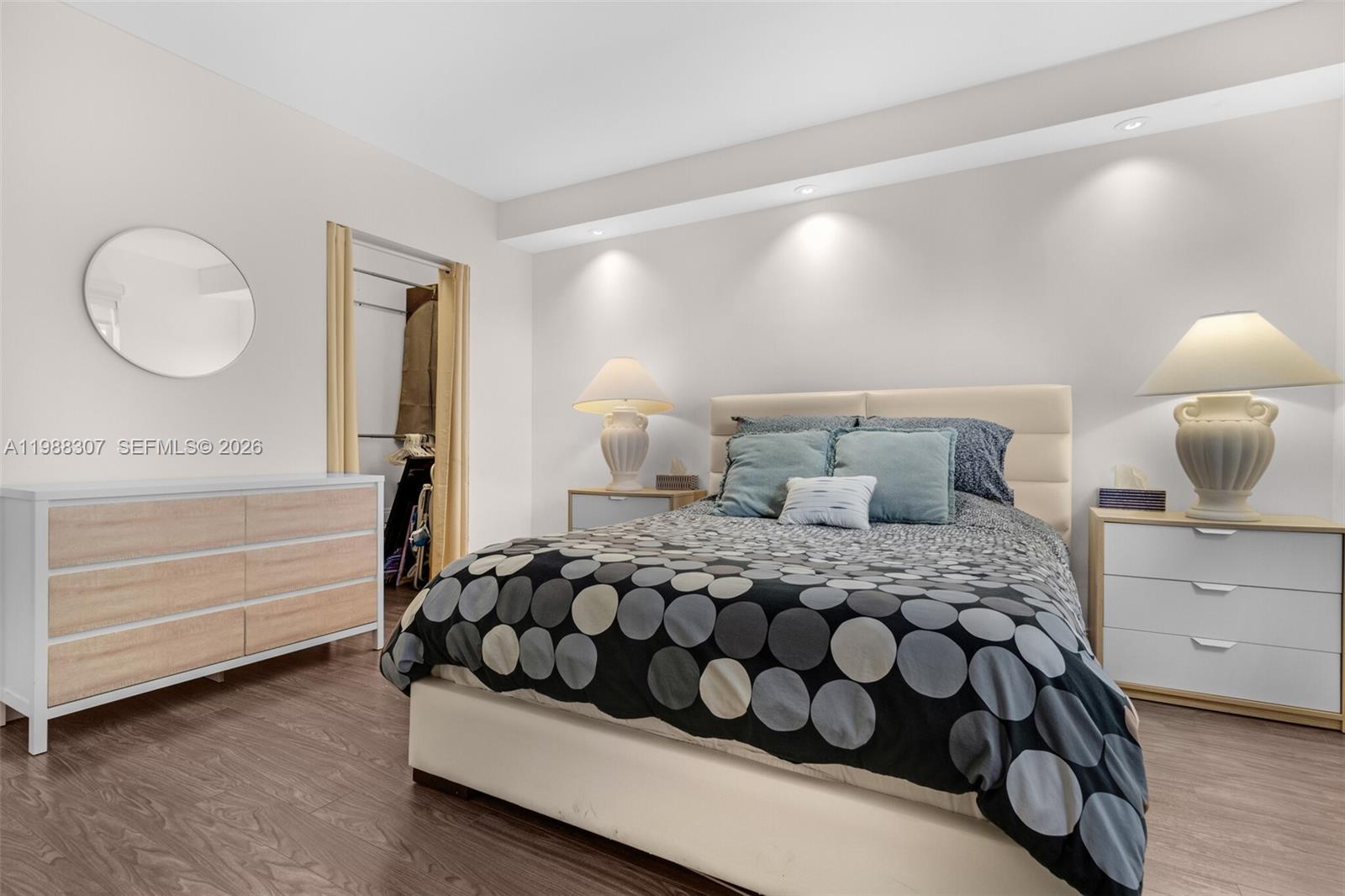 PARK SQUARE CONDO - Residential