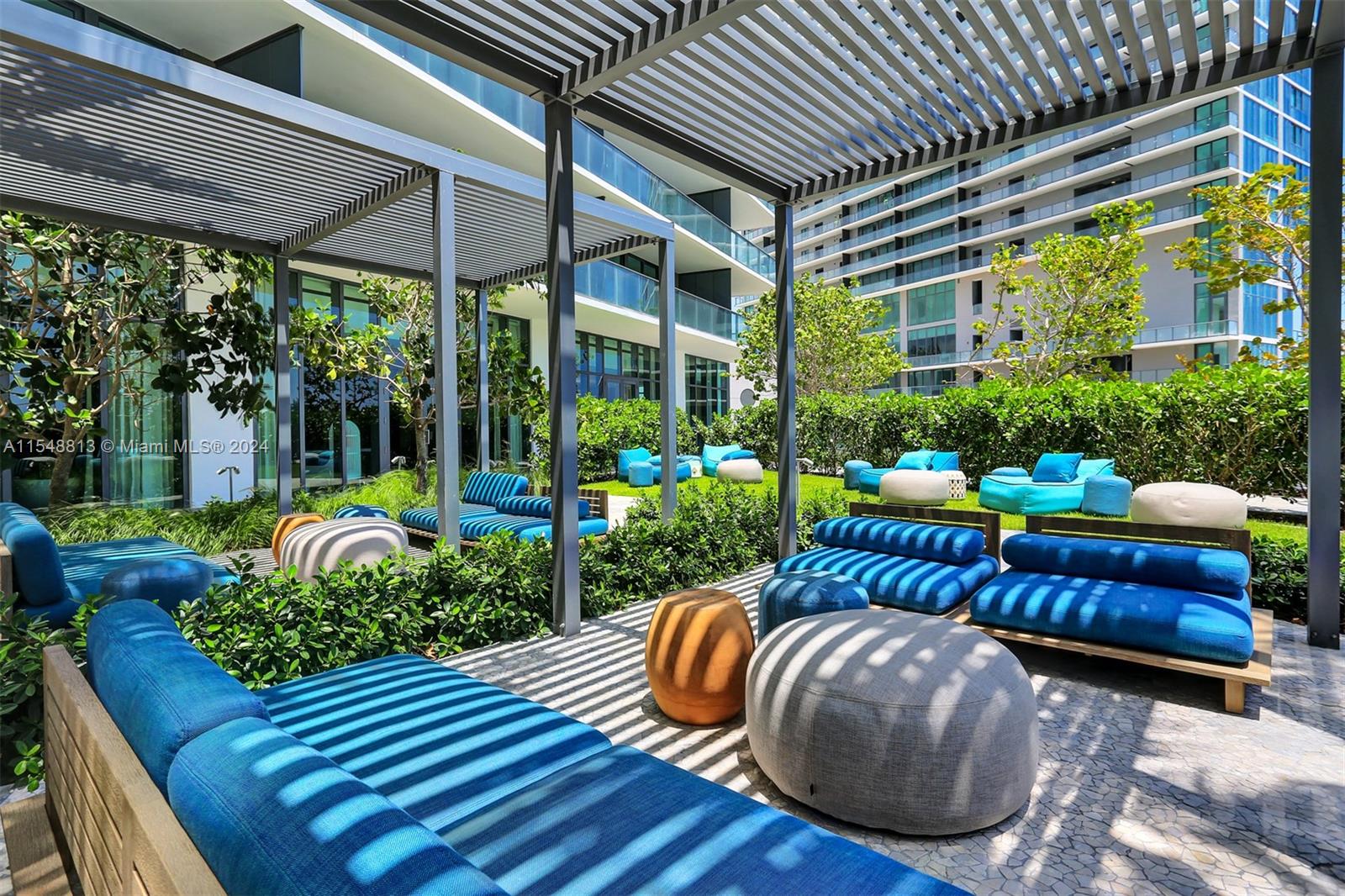 GRAN PARAISO CONDO - Residential