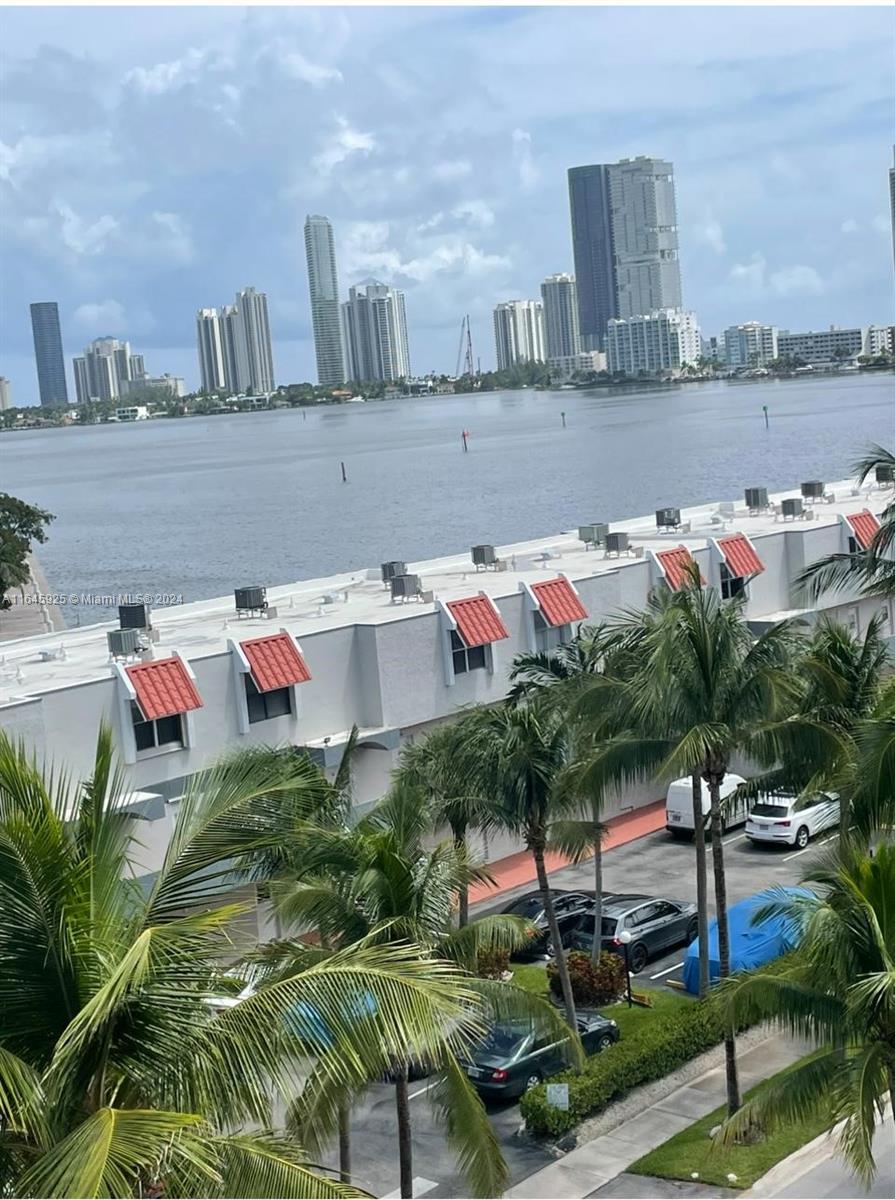 BAYVIEW POINT NORTH CONDO - Residential Lease