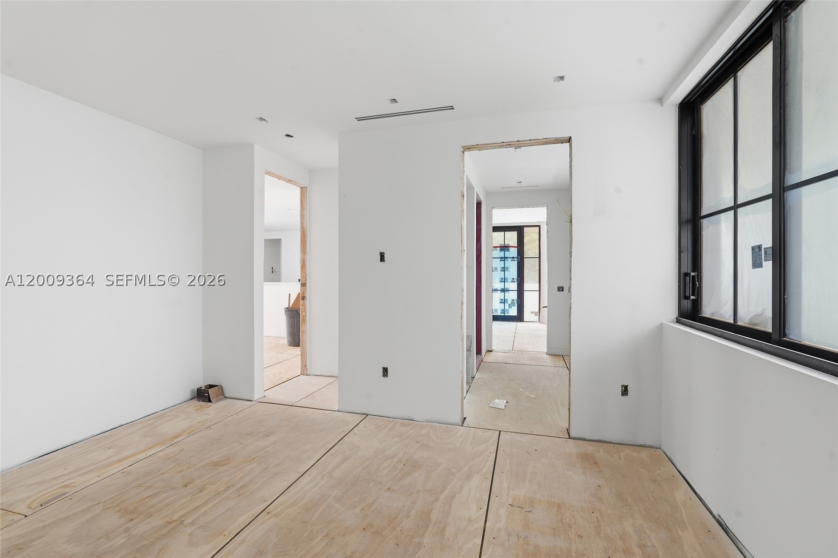 BAYSHORE PLAZA UNIT NO 6 - Residential