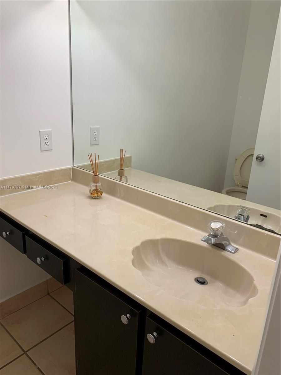 COSTA DEL SOL CONDO N - Residential Lease