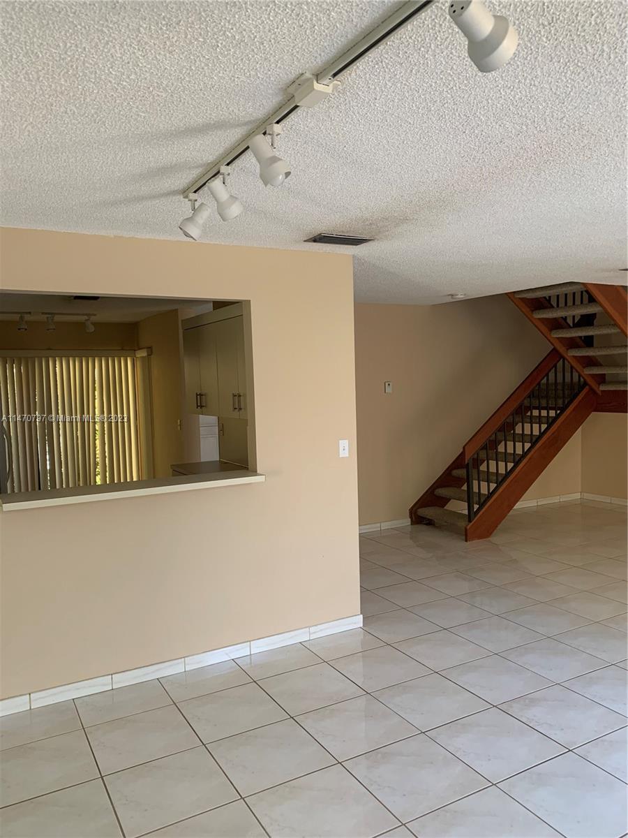 COSTA DEL SOL CONDO N - Residential Lease