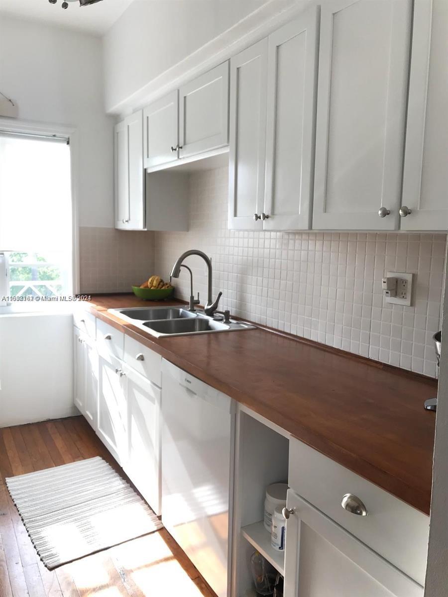 NORMANDY SHORES APTS COND - Residential Lease