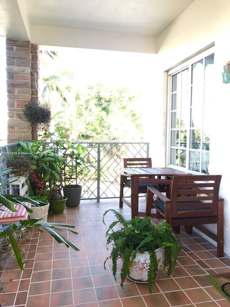 NORMANDY SHORES APTS COND - Residential Lease