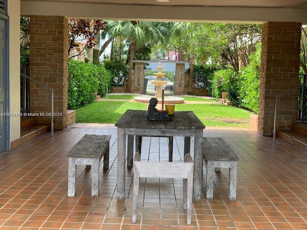 NORMANDY SHORES APTS COND - Residential Lease
