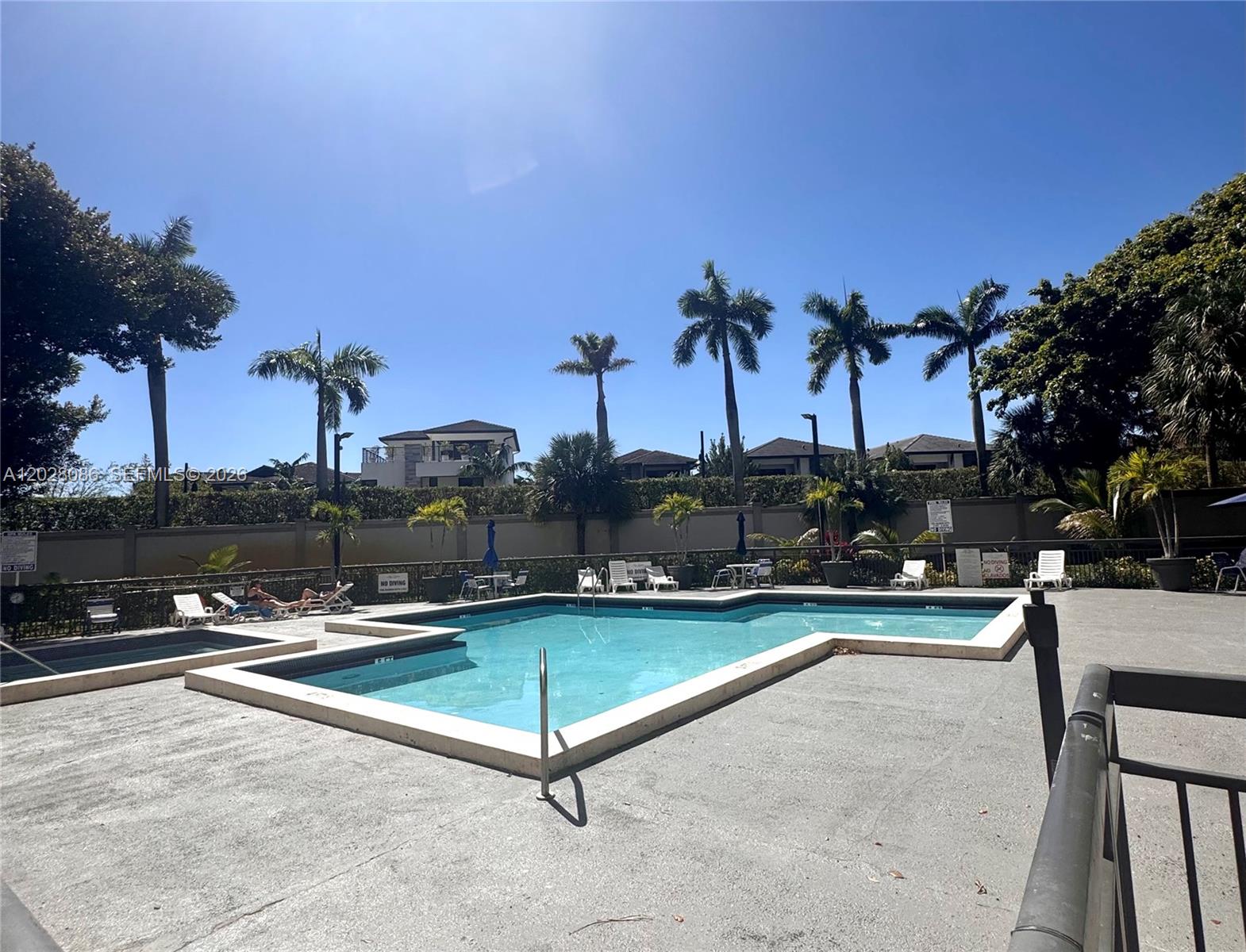 LAS VISTAS AT DORAL CONDO - Residential