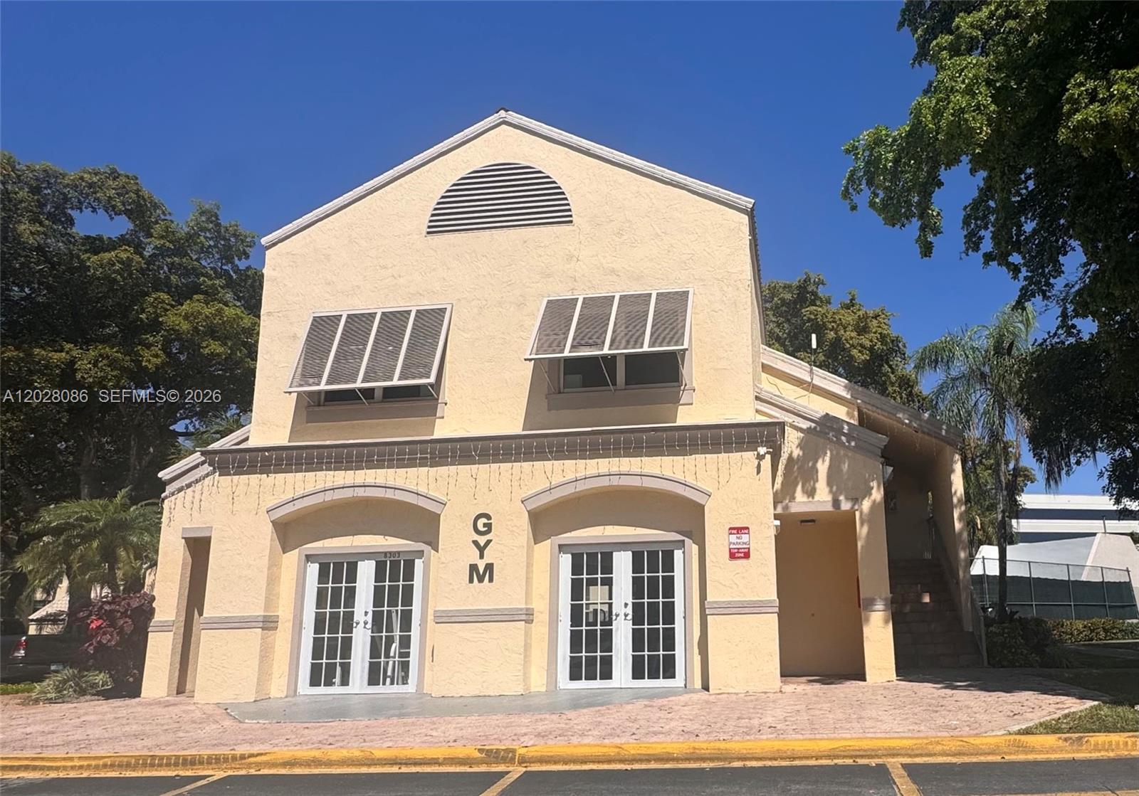 LAS VISTAS AT DORAL CONDO - Residential