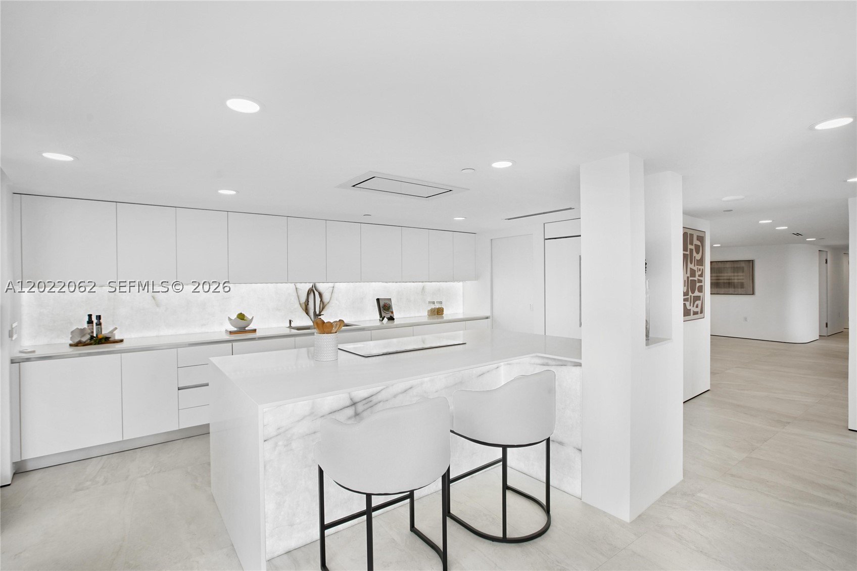 NINE ISLAND AVENUE CONDO - Residential