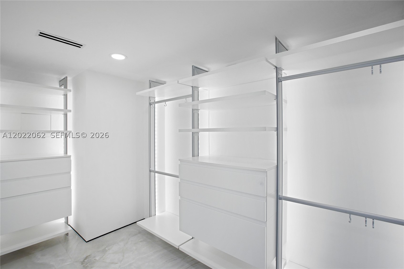 NINE ISLAND AVENUE CONDO - Residential