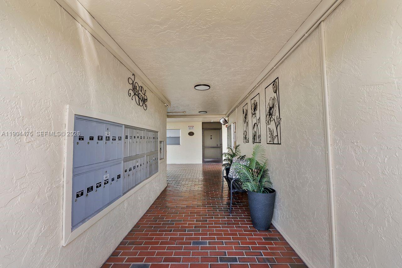 BARWOOD CONDO - Residential
