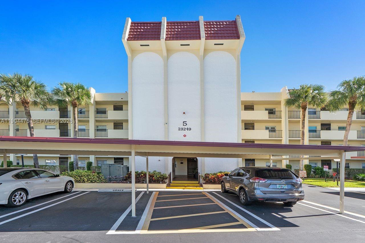 BARWOOD CONDO - Residential