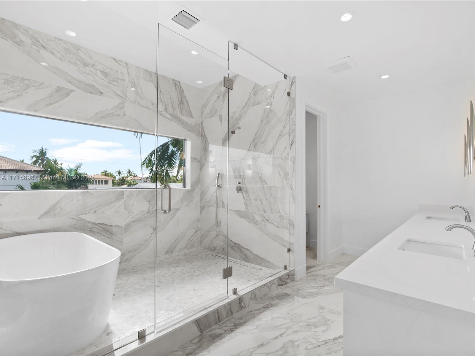 EASTERN SHORES 1ST ADDN - Residential