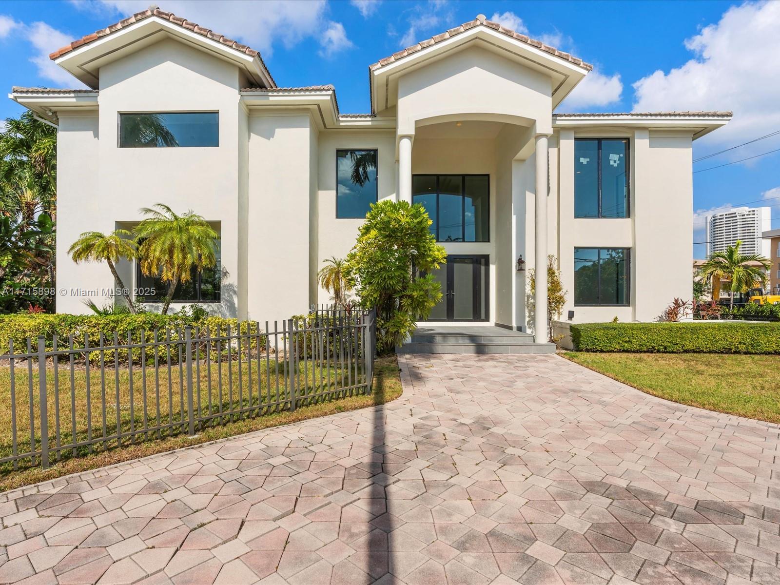 EASTERN SHORES 1ST ADDN - Residential