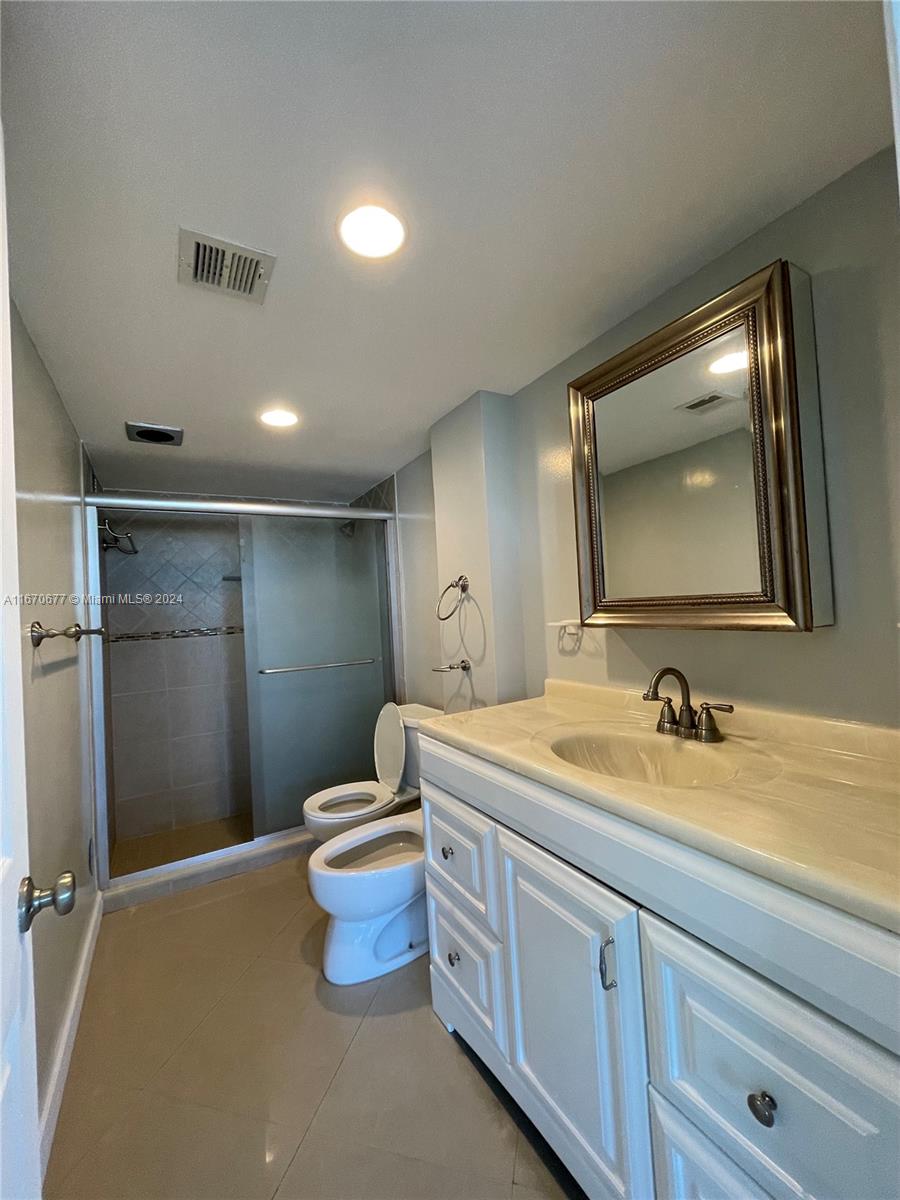BURLEIGH HOUSE CONDO - Residential Lease