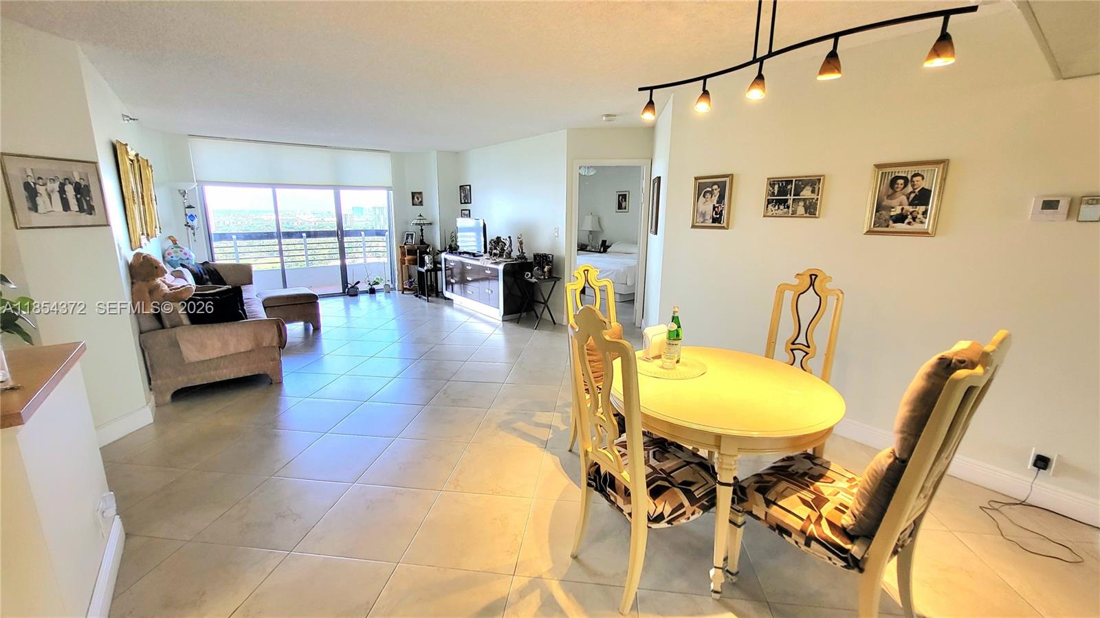 MYSTIC POINTE TOWER 500 C - Residential