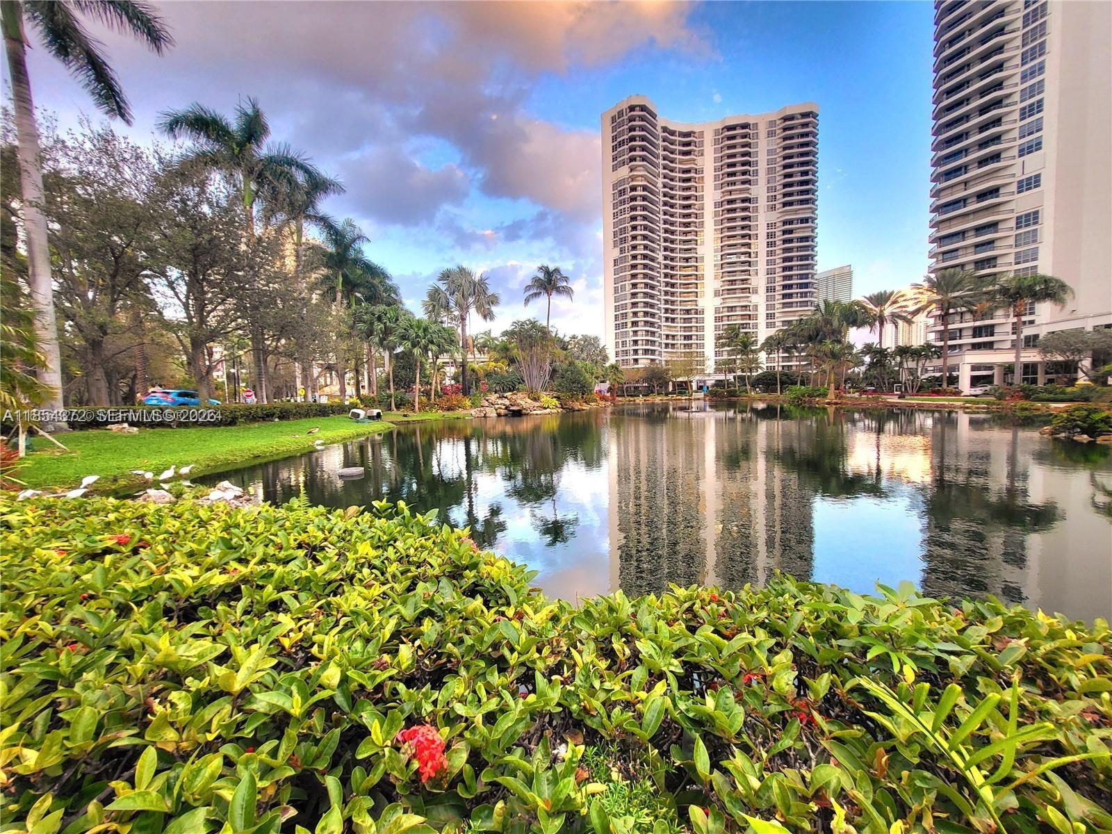 MYSTIC POINTE TOWER 500 C - Residential