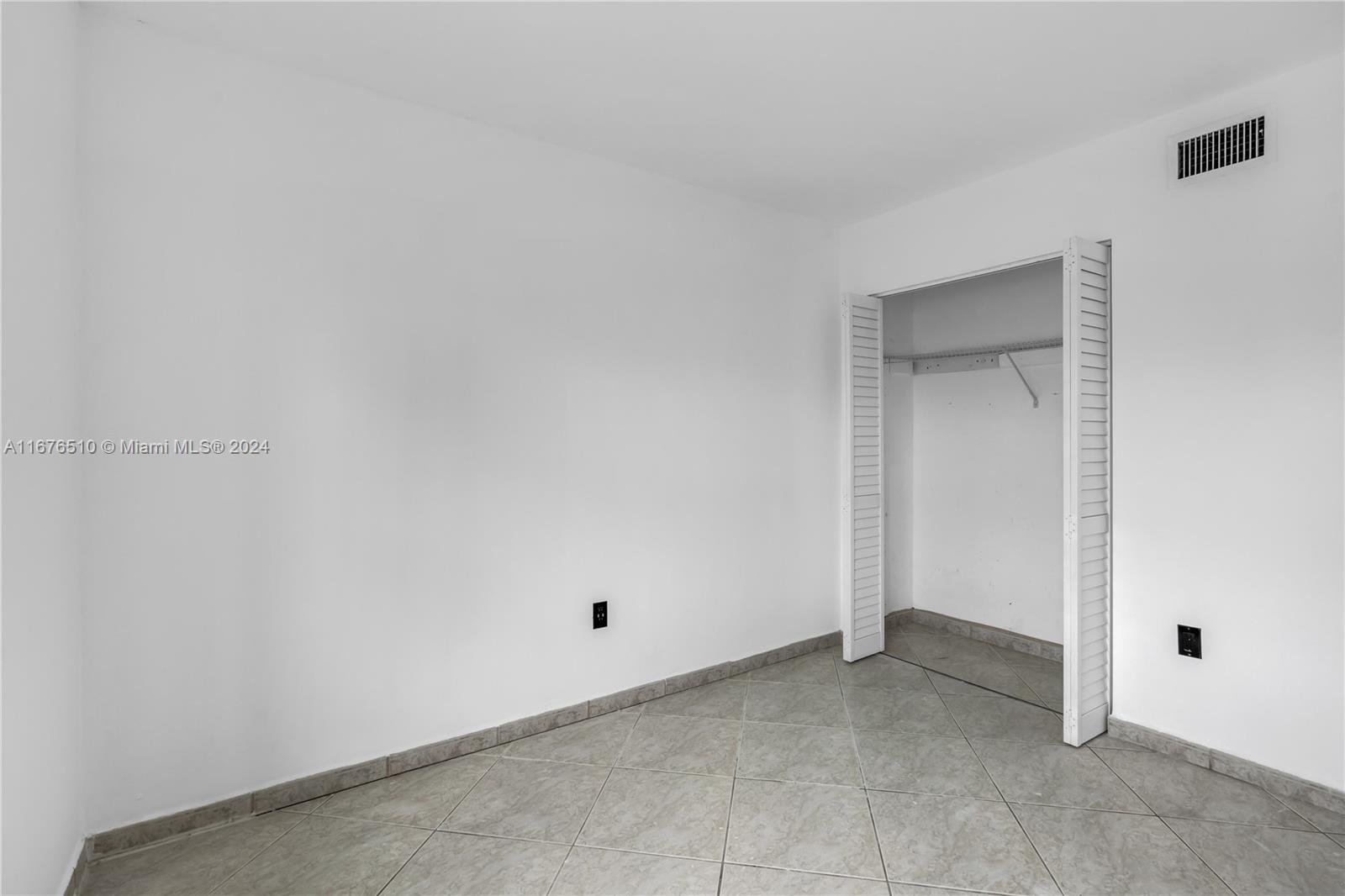 BLEAU FONTAINE CONDO #3 - Residential