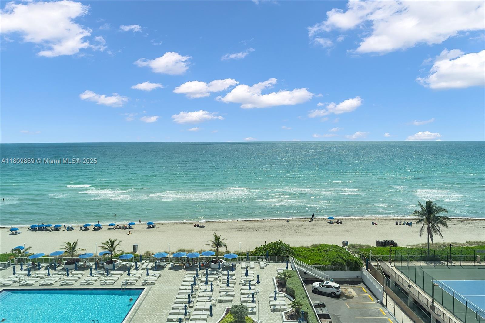 LA MER ESTATES SOUTH COND - Residential