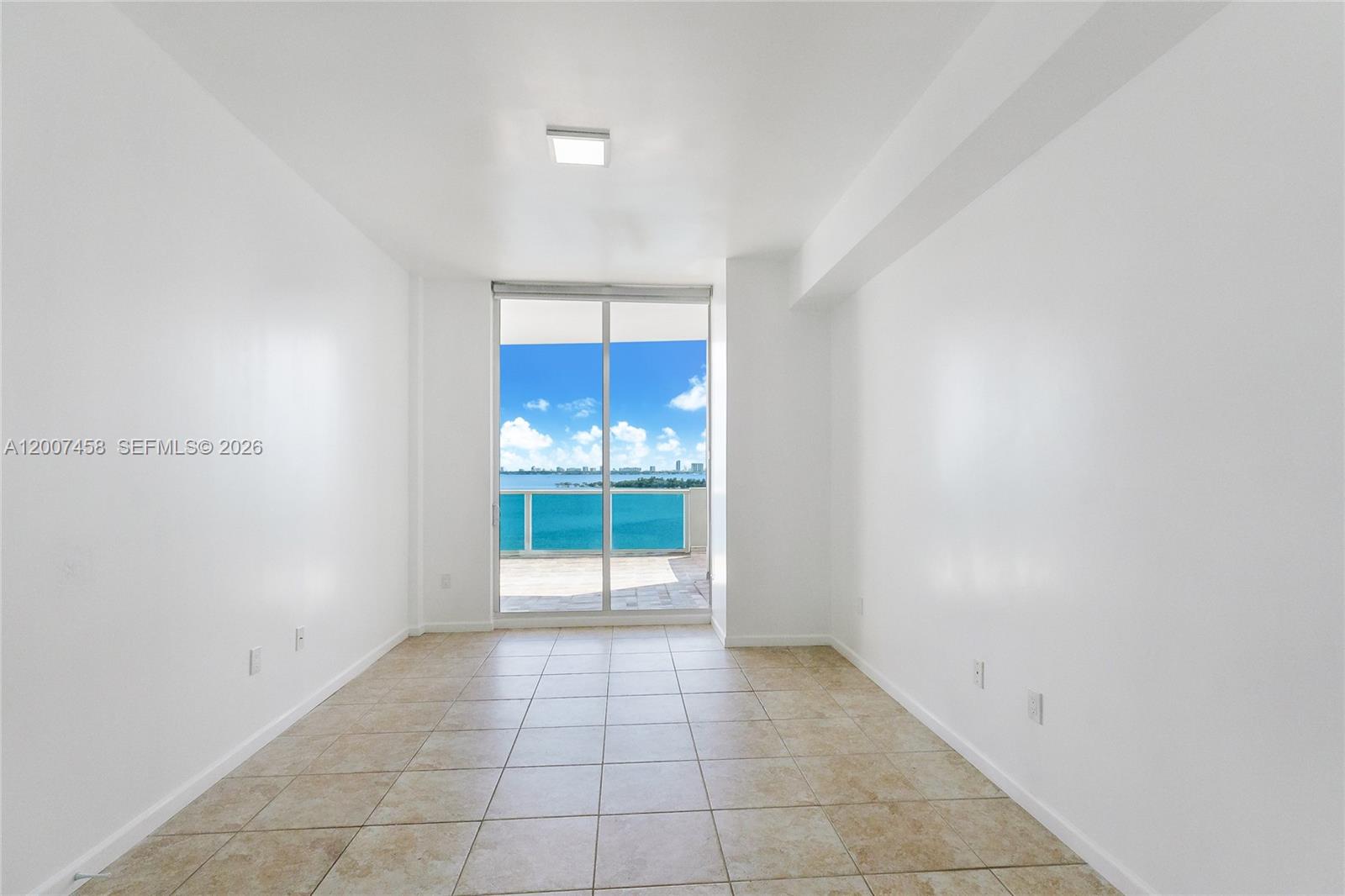 NEW WAVE CONDO - Residential