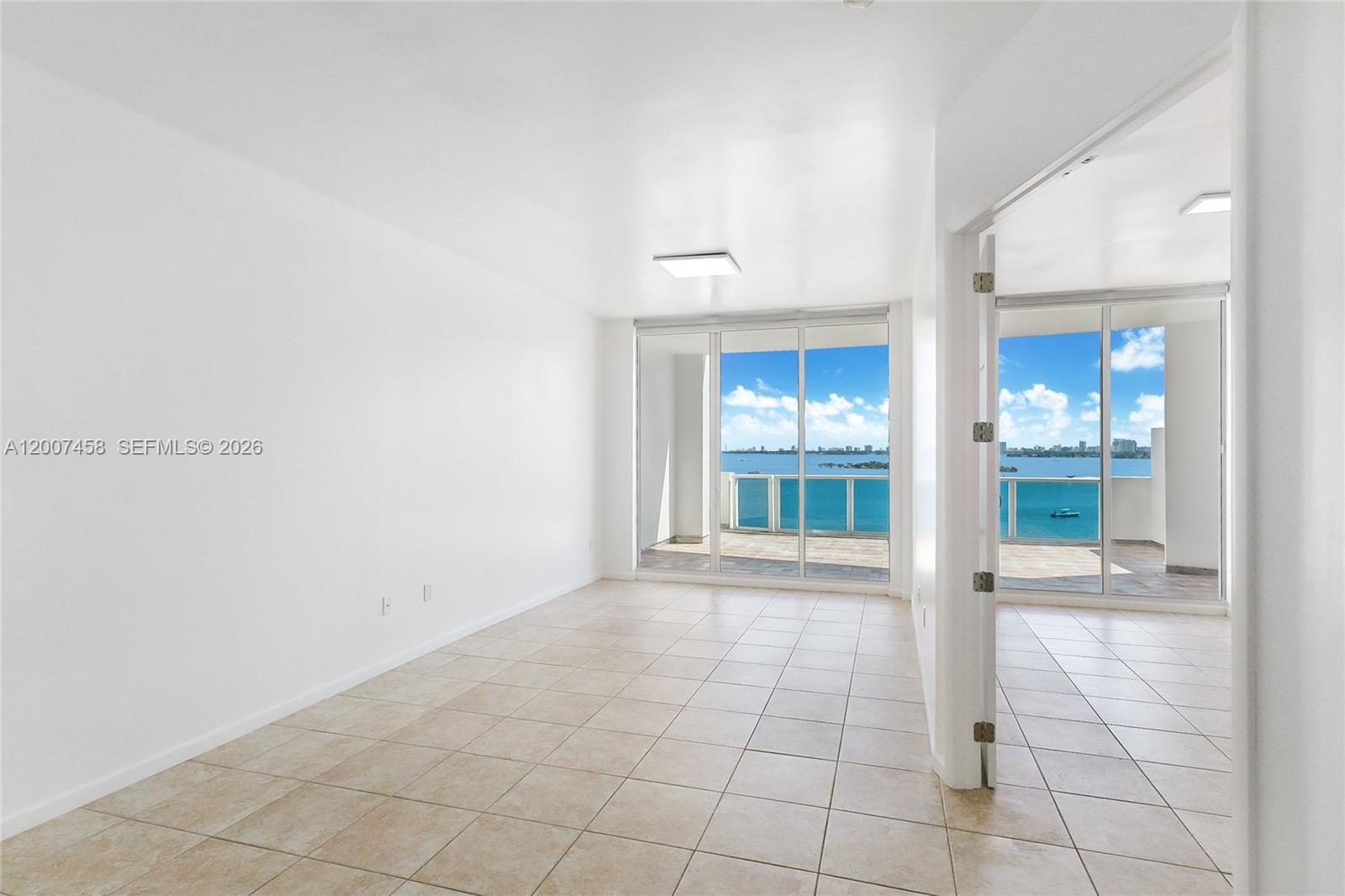 NEW WAVE CONDO - Residential