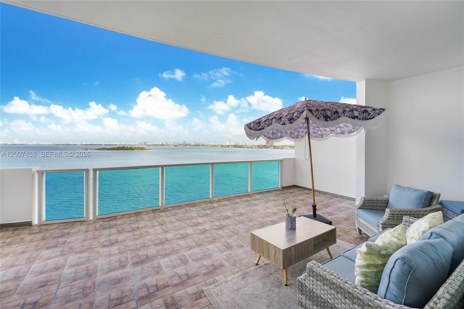 NEW WAVE CONDO - Residential