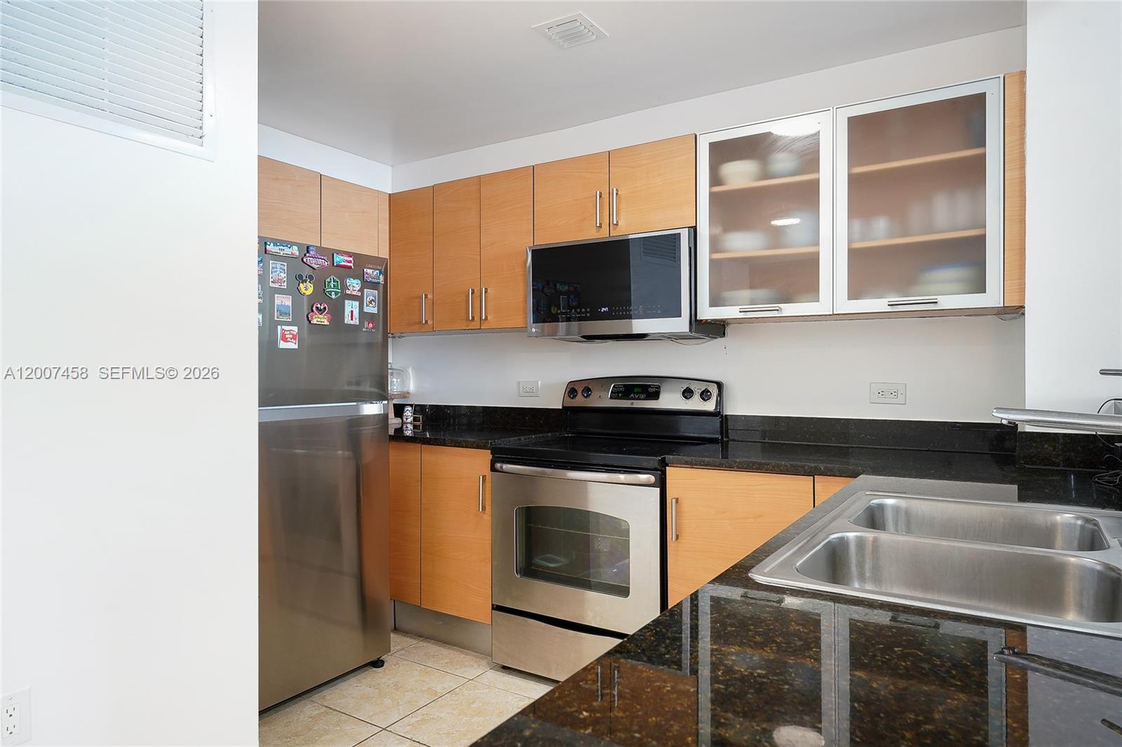 NEW WAVE CONDO - Residential