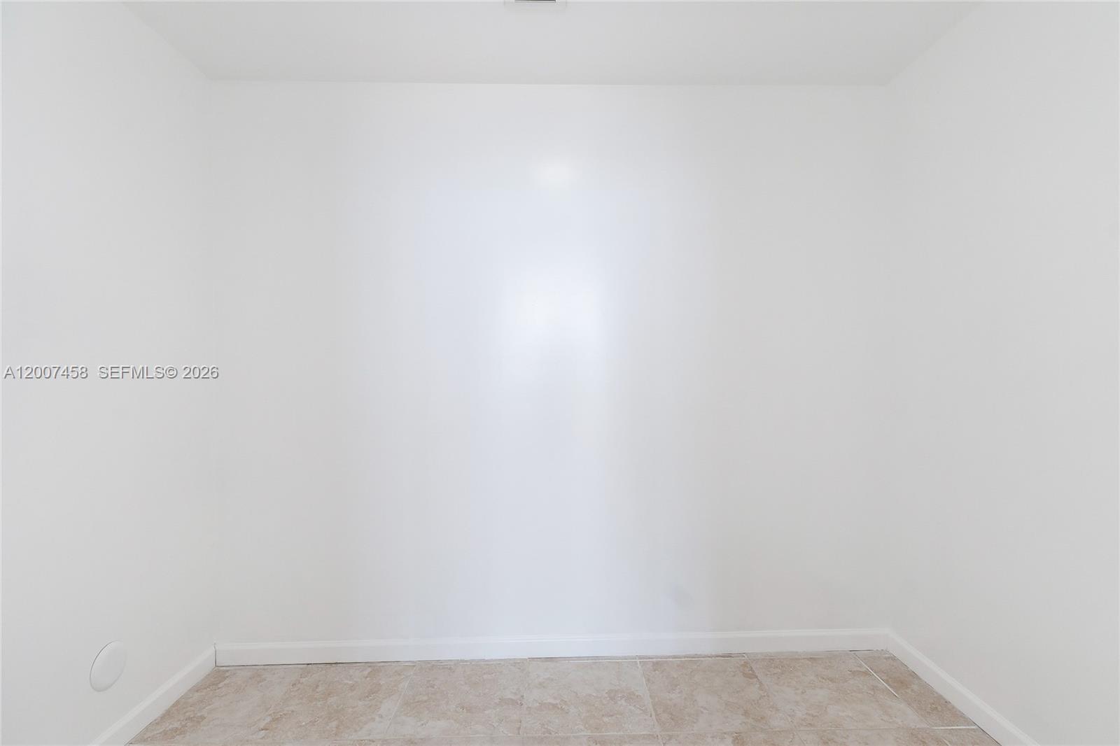 NEW WAVE CONDO - Residential