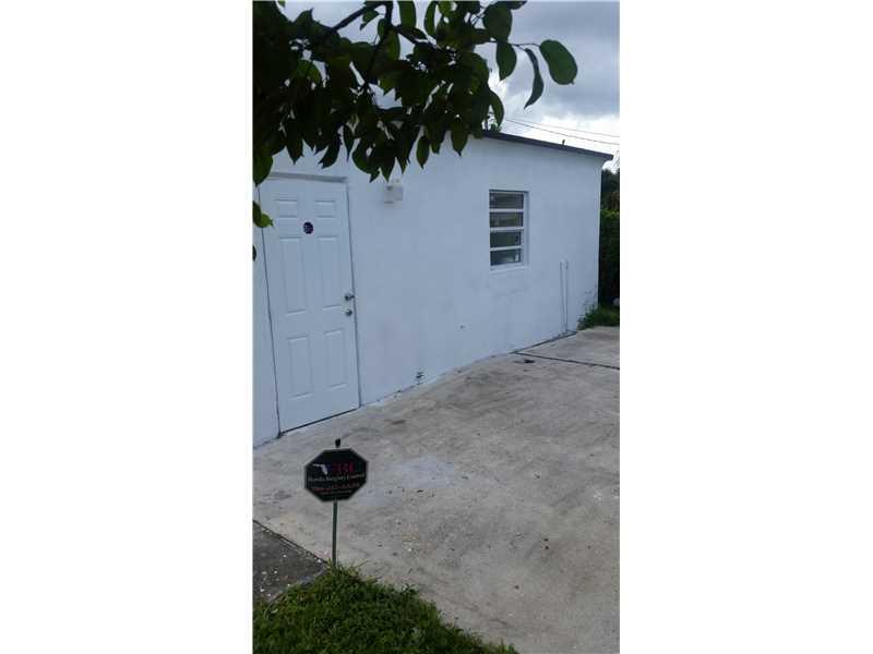 24 52 41 BISC GDNS SEC E - Residential