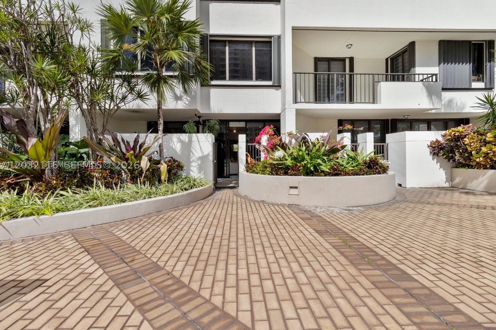 BRICKELL KEY ONE CONDO - Residential Lease