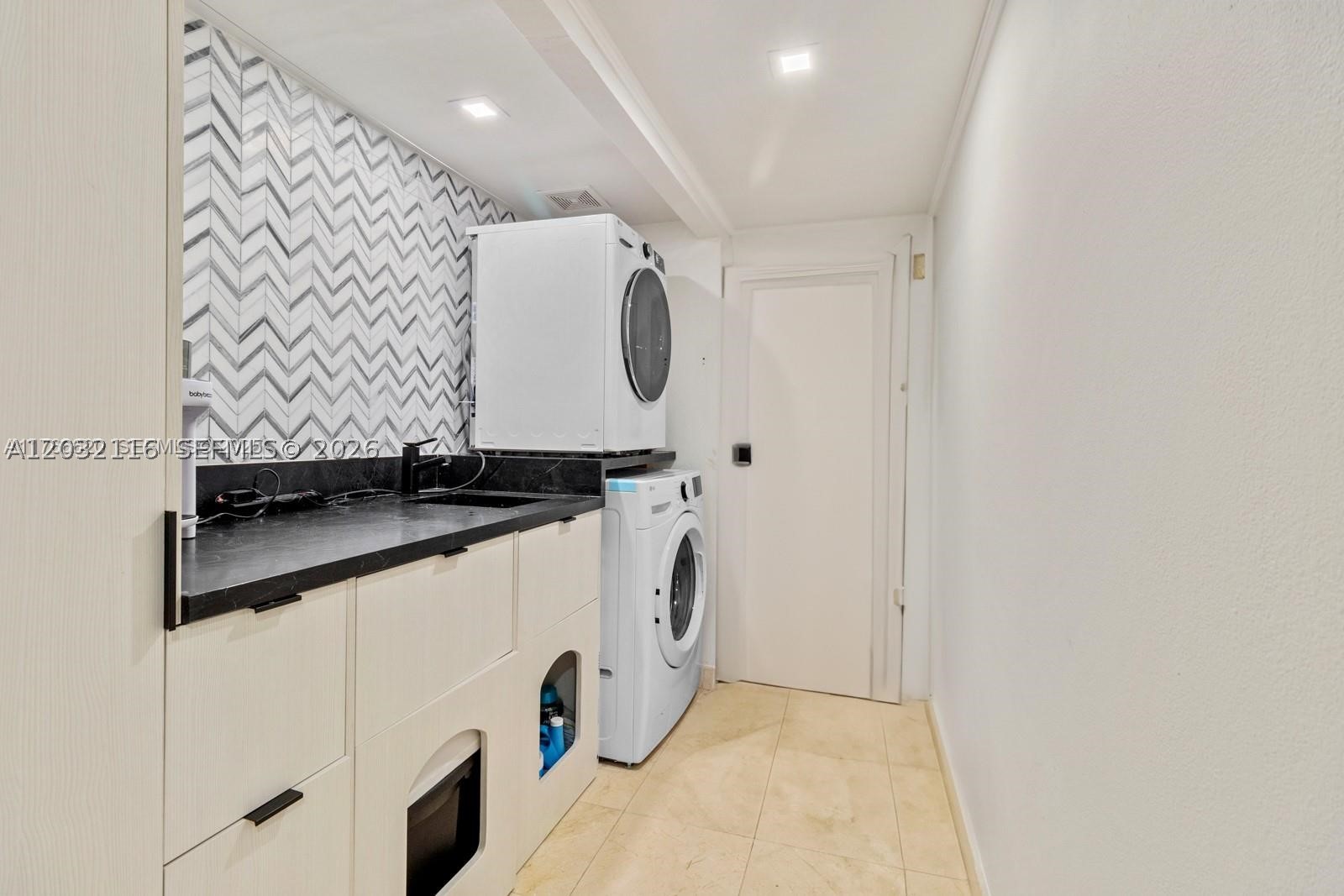 BRICKELL KEY ONE CONDO - Residential Lease