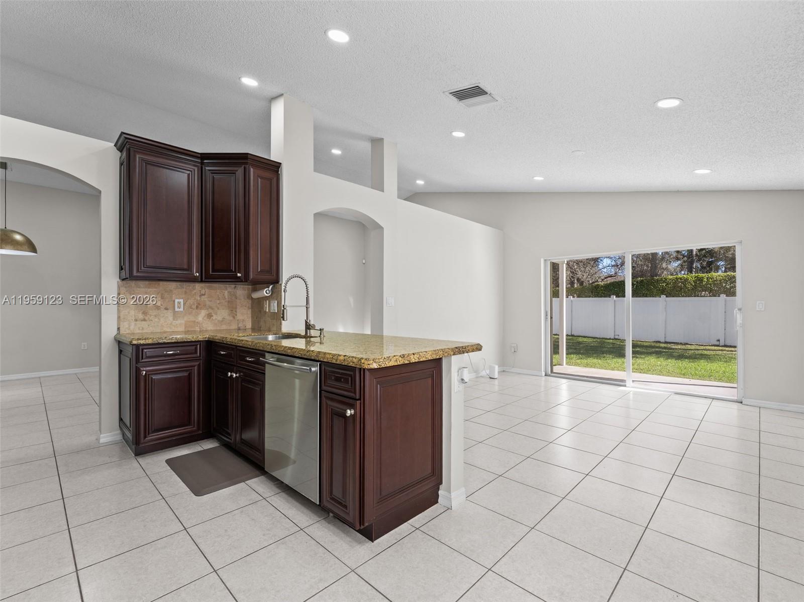 PEMBROKE FALLS PHASE 7 - Residential