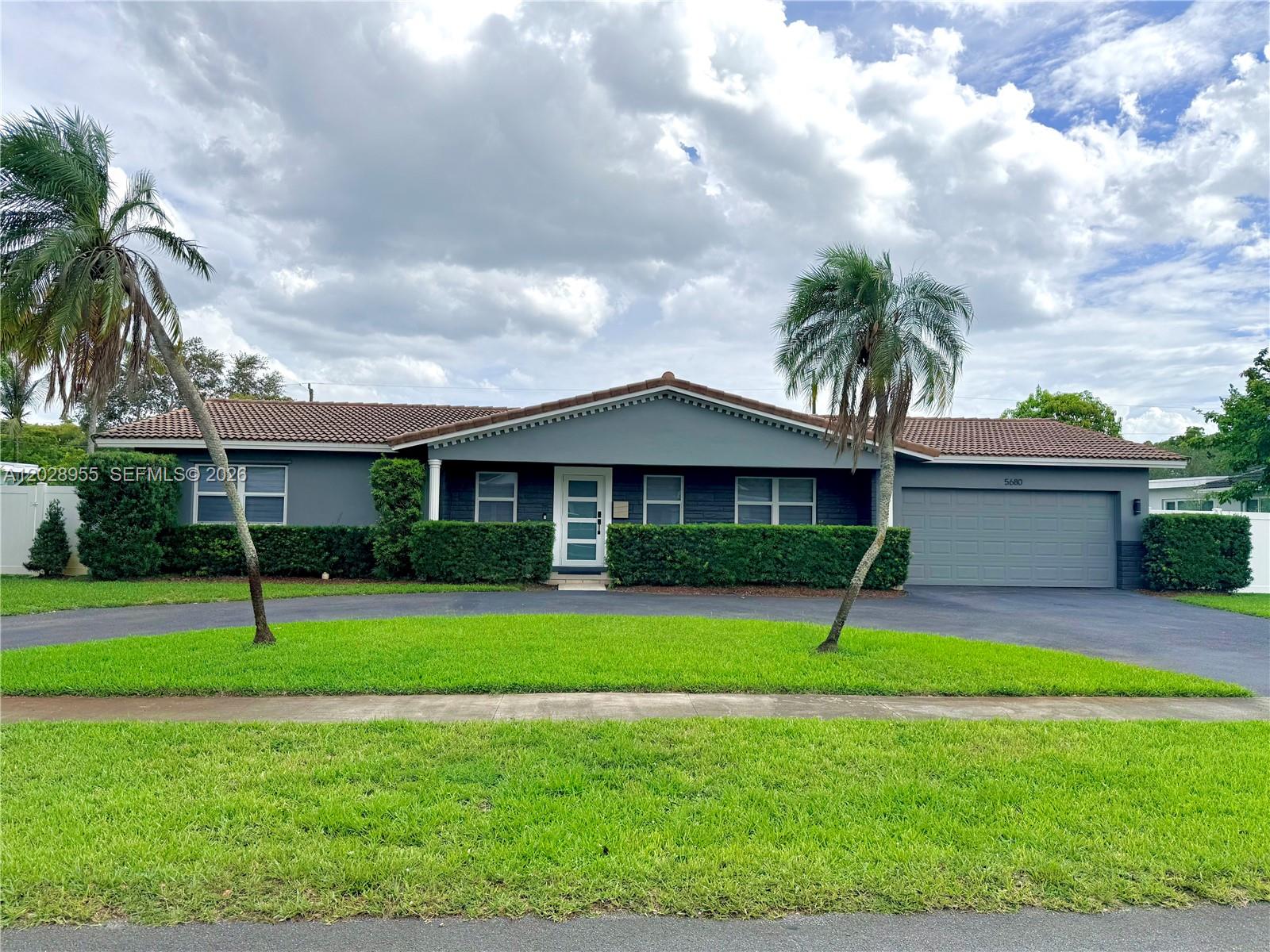 PLANTATION PARK LAKESITES - Residential Lease