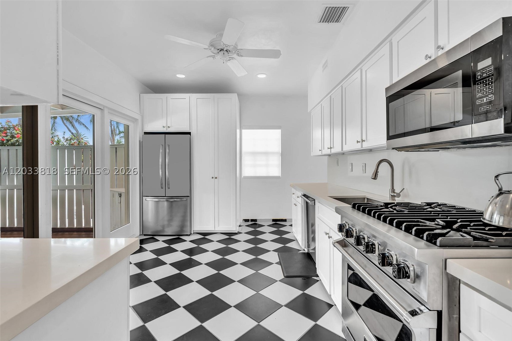 BELLE MEADE ISLAND - Residential Lease