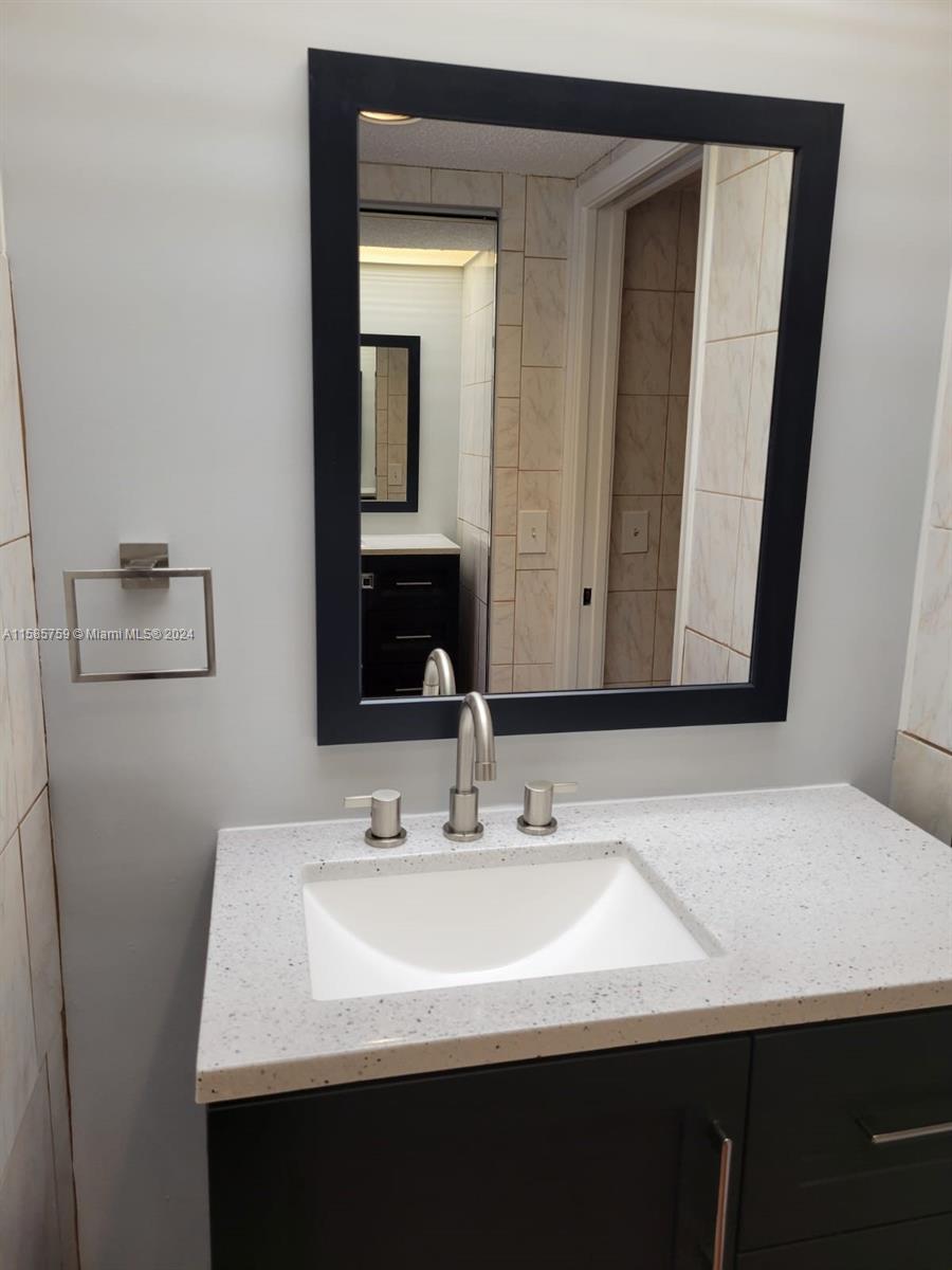 CAMBRIDGE AT CENTURY VILL - Residential Lease